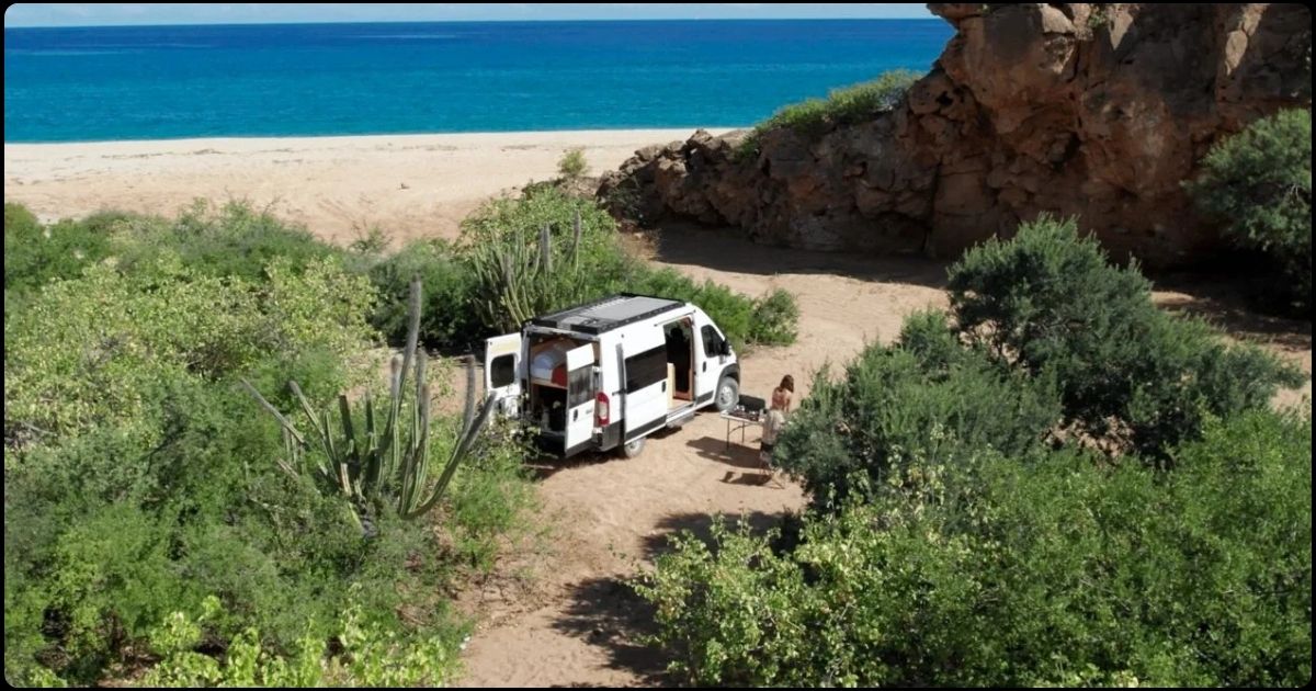 Explora Baja en Vehículos Camperizados